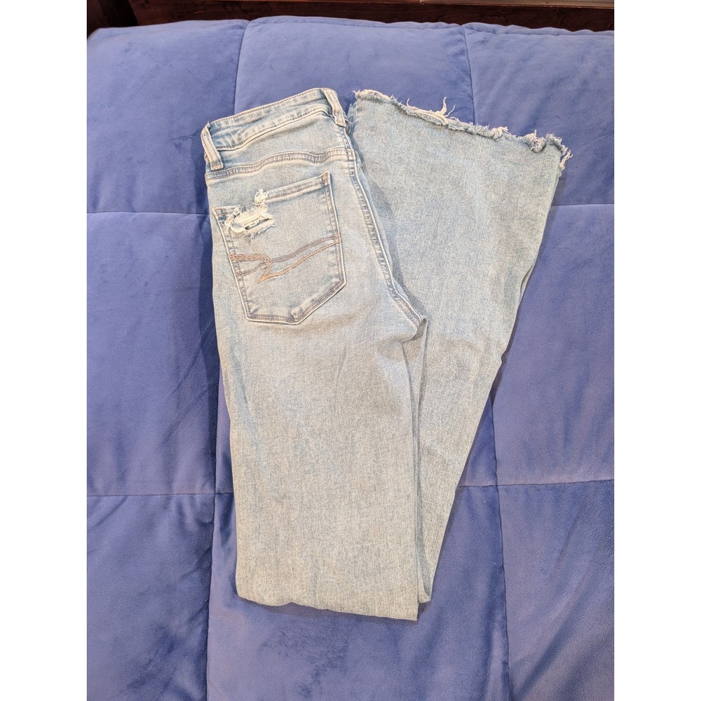 American Eagle Flare Jeans Light Wash‎ Distressed Next Level Stretch - Size 2
